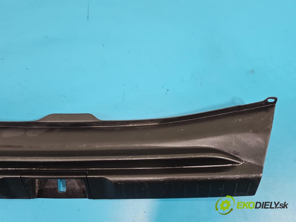 Suzuki Vitara II 2015- 1.6 16V 120 HP manual 88 kW 1586 cm3 5- kryt plast 76191-54P0