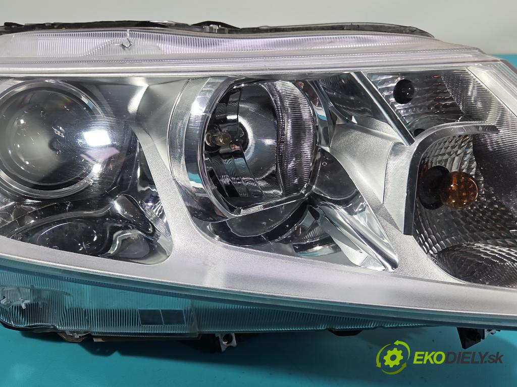 Suzuki Vitara II 2015- 1.6 16V 120 HP manual 88 kW 1586 cm3 5- Reflektor: pravý  (Svetlo predné pravé)