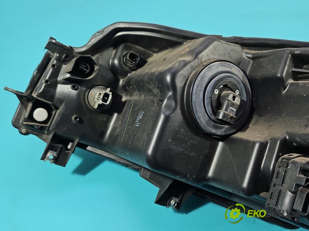 Suzuki Vitara II 2015- 1.6 16V 120 HP manual 88 kW 1586 cm3 5- Reflektor: pravý  (Svetlo predné pravé)