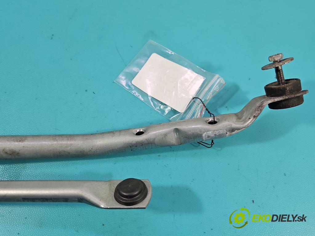 Toyota Aygo II 2014-2022 1.0 vvti 72 HP manual 53 kW 998 cm3 5- mechanizmus stieračov