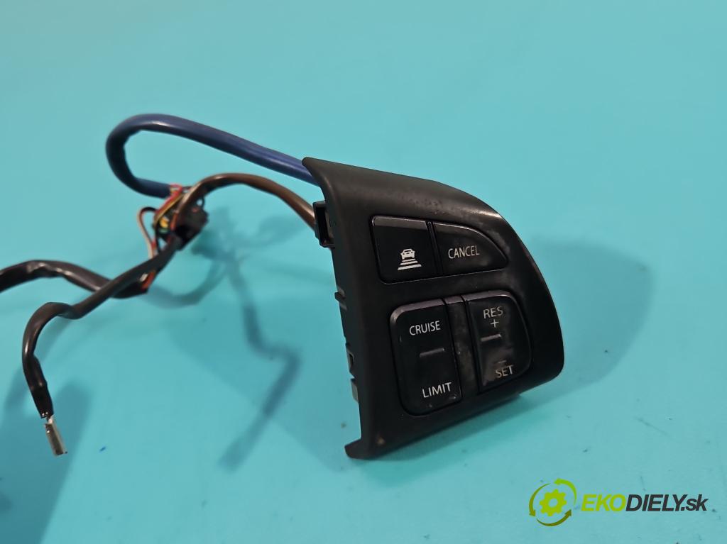 Suzuki Vitara II 2015- 1.6 16V 120 hp manual 88 kW 1586 cm3 5- Přepínač multifunkční: řízení:  (Páčky pod volantem)