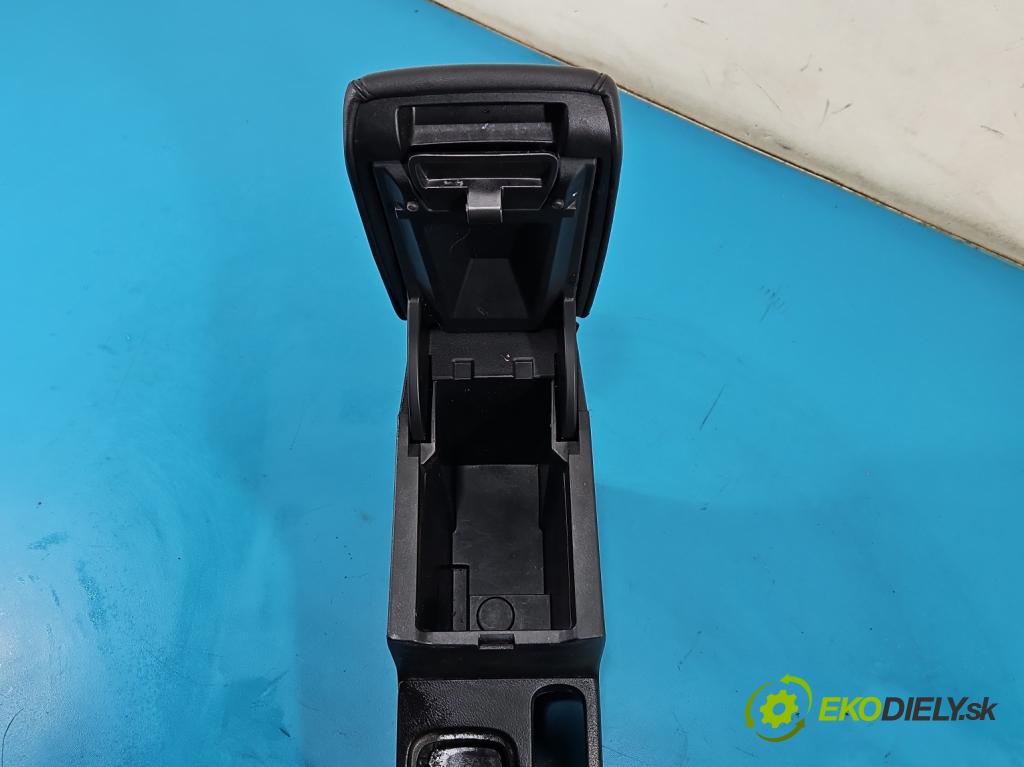 Suzuki Vitara II 2015- 1.6 16V 120 HP manual 88 kW 1586 cm3 5- operadlo 2380568 (Lakťová opierka)