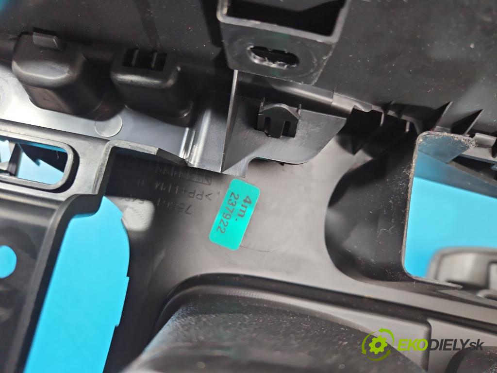 Suzuki Vitara II 2015- 1.6 16V 120 HP manual 88 kW 1586 cm3 5- operadlo 2380568 (Lakťová opierka)