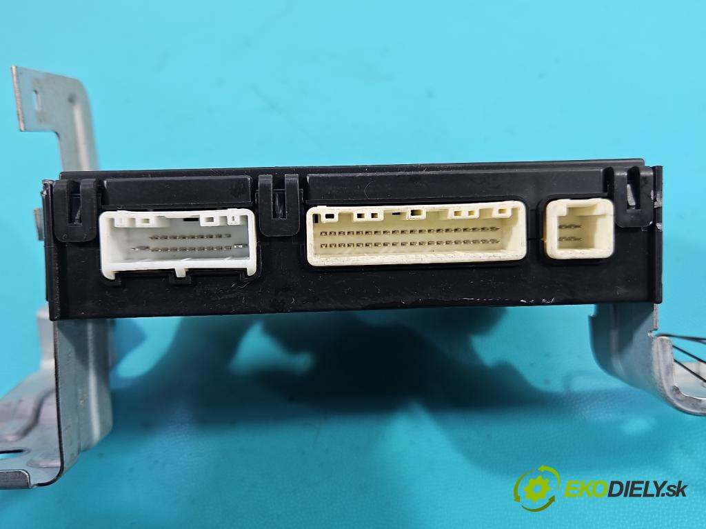 Suzuki Vitara II 2015- 1.6 16V 120 HP manual 88 kW 1586 cm3 5- riadiaca jednotka ostatné 37171-54P00