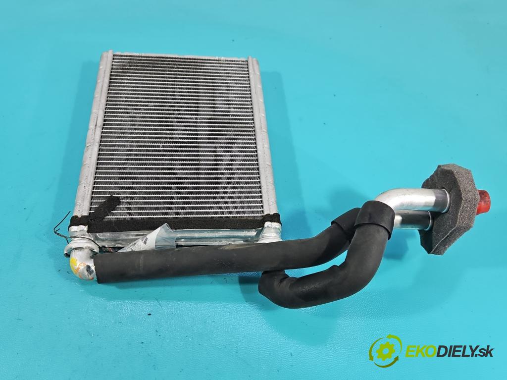 Suzuki Vitara II 2015- 1.6 16V 120 hp manual 88 kW 1586 cm3 5- radiátor  (Radiátor topení)