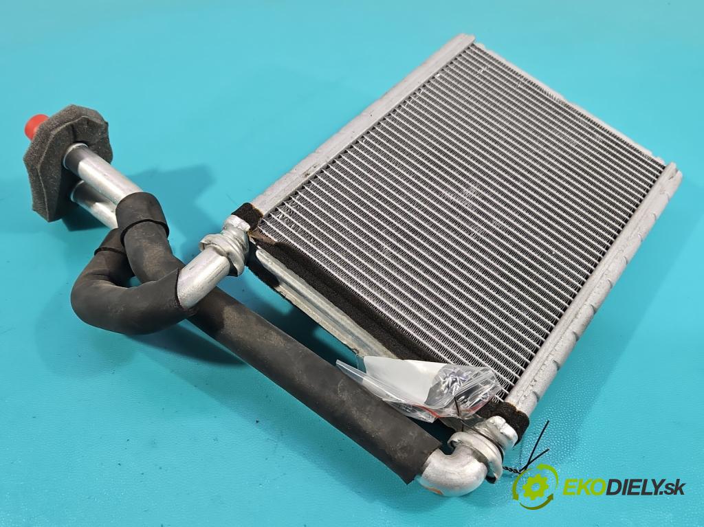 Suzuki Vitara II 2015- 1.6 16V 120 hp manual 88 kW 1586 cm3 5- radiátor  (Radiátor topení)