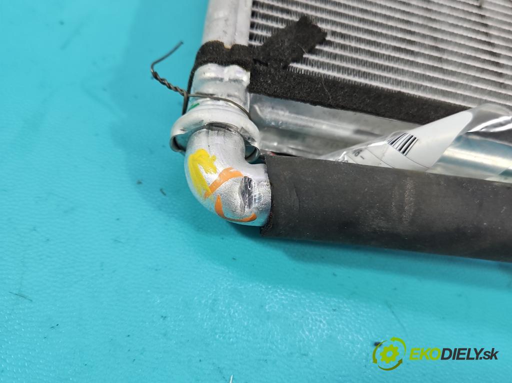 Suzuki Vitara II 2015- 1.6 16V 120 hp manual 88 kW 1586 cm3 5- radiátor  (Radiátor topení)