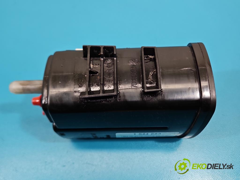 Suzuki Vitara II 2015- 1.6 16V 120 HP manual 88 kW 1586 cm3 5- Filtr: uhlík: 7038460204