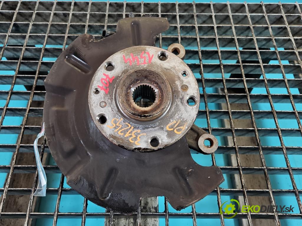 Suzuki Vitara II 2015- 1.6 16V 120 hp manual 88 kW 1586 cm3 5- náboj pravé  (Náboj kola)