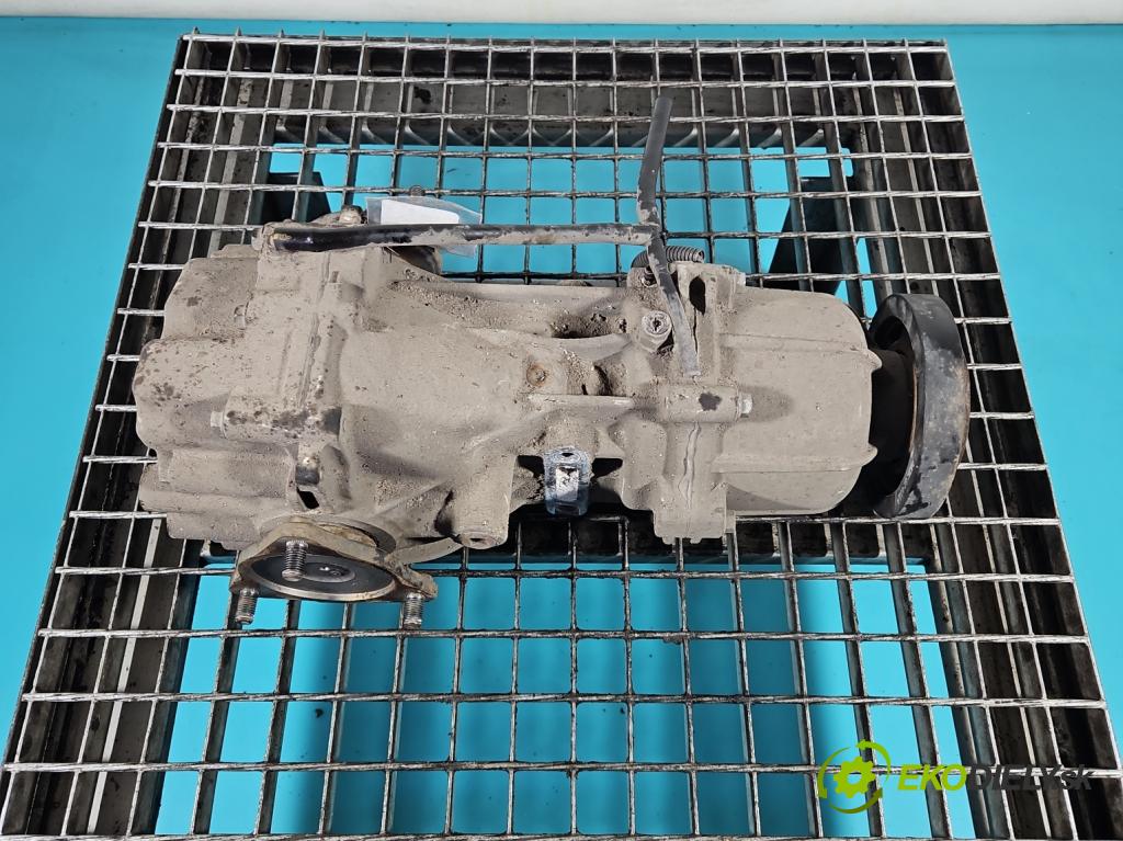 Suzuki Vitara II 2015- 1.6 16V 120 HP manual 88 kW 1586 cm3 5- Most: zadní: