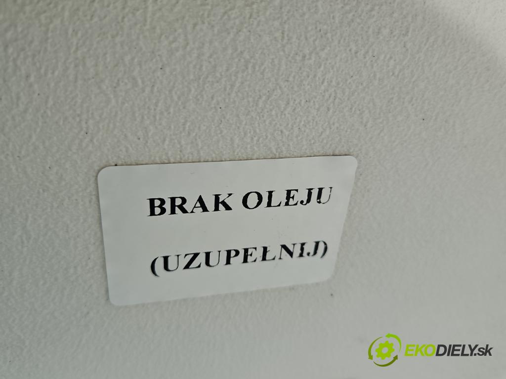 Suzuki Vitara II 2015- 1.6 16V 120 HP manual 88 kW 1586 cm3 5- Most: zadní: