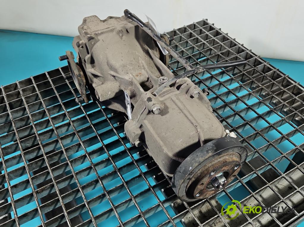 Suzuki Vitara II 2015- 1.6 16V 120 HP manual 88 kW 1586 cm3 5- Most: zadní: 