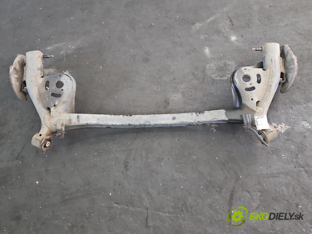 Suzuki Vitara II 2015- 1.6 16V 120 hp manual 88 kW 1586 cm3 5- zadní výztuha  (Zadní výztuha)