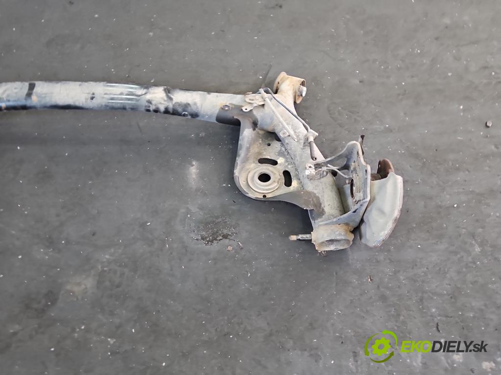 Suzuki Vitara II 2015- 1.6 16V 120 hp manual 88 kW 1586 cm3 5- zadní výztuha  (Zadní výztuha)