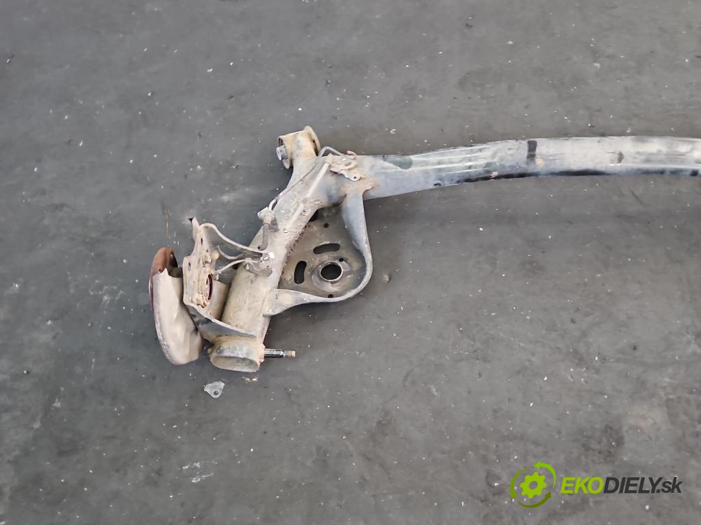 Suzuki Vitara II 2015- 1.6 16V 120 hp manual 88 kW 1586 cm3 5- zadní výztuha  (Zadní výztuha)