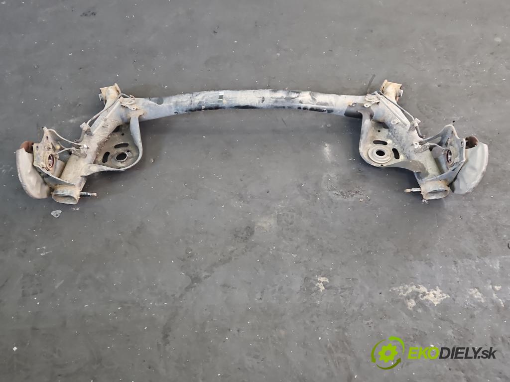 Suzuki Vitara II 2015- 1.6 16V 120 hp manual 88 kW 1586 cm3 5- zadní výztuha  (Zadní výztuha)