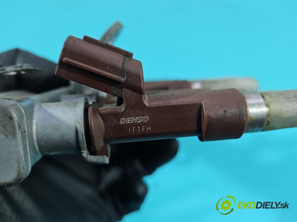 Toyota Aygo II 2014-2022 1.0 vvti 72 HP manual 53 kW 998 cm3 5- lišta vstrekovacia 23250-00040 (Vstrekovacia lišta)