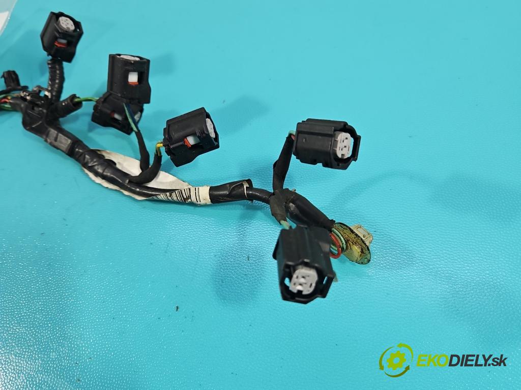 Toyota Aygo II 2014-2022 1.0 vvti 72 hp manual 53 kW 998 cm3 5- Balíček: vstřikovače