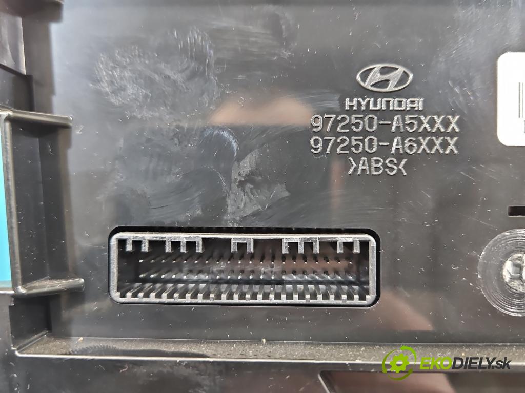 Hyundai I30 II 2012-2016 1.6 crdi 110 HP manual 81 kW 1582 cm3 5- panel kúrenia 97250-A6501