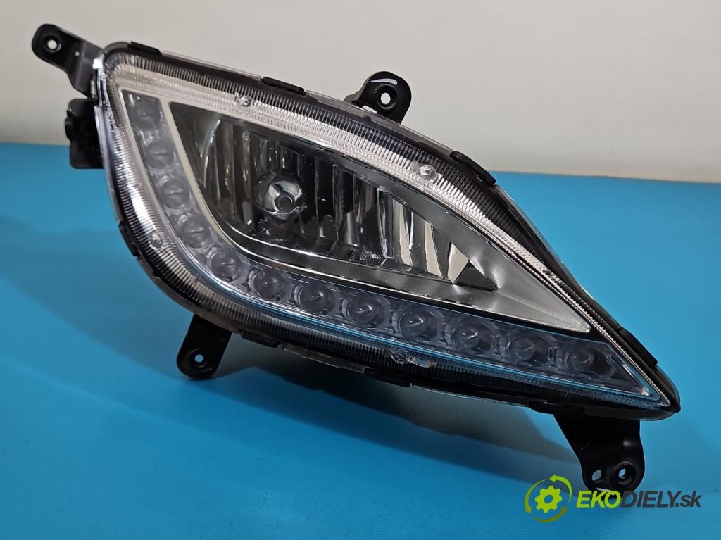 Hyundai I30 II 2012-2016 1.6 crdi 110 HP manual 81 kW 1582 cm3 5- Halogen pravý  (Kľučka dverí ostatné)
