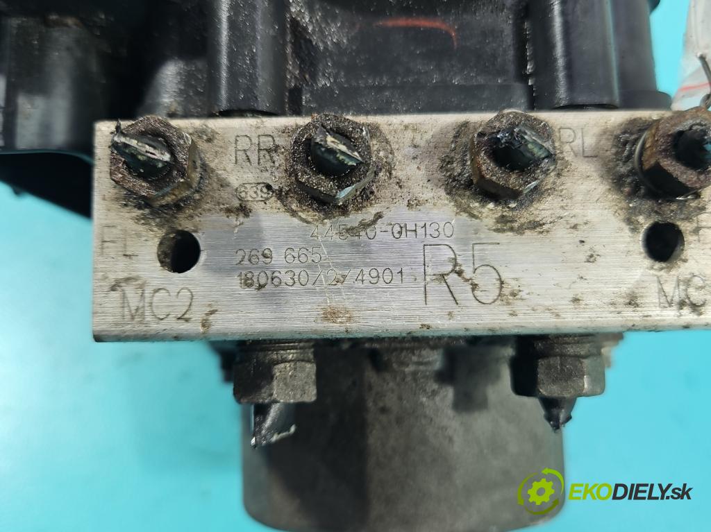 Toyota Aygo II 2014-2022 1.0 vvti 72 hp manual 53 kW 998 cm3 5- čerpadlo abs 0265956504 (Pumpa ABS)