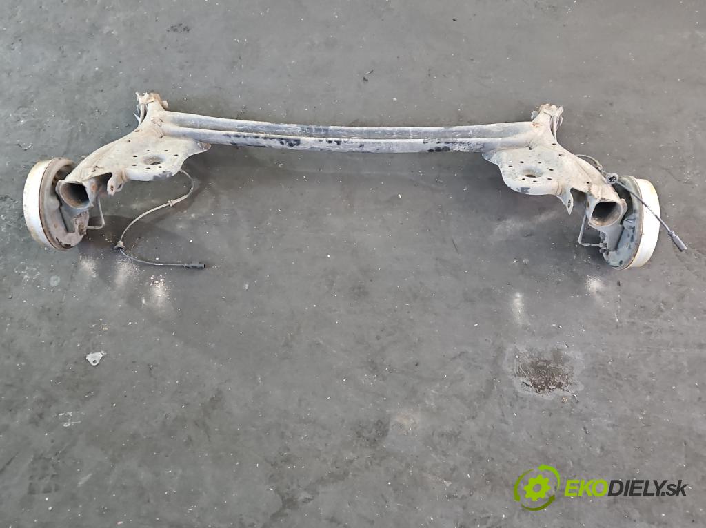 Toyota Aygo II 2014-2022 1.0 vvti 72 hp manual 53 kW 998 cm3 5- zadní výztuha  (Zadní výztuha)