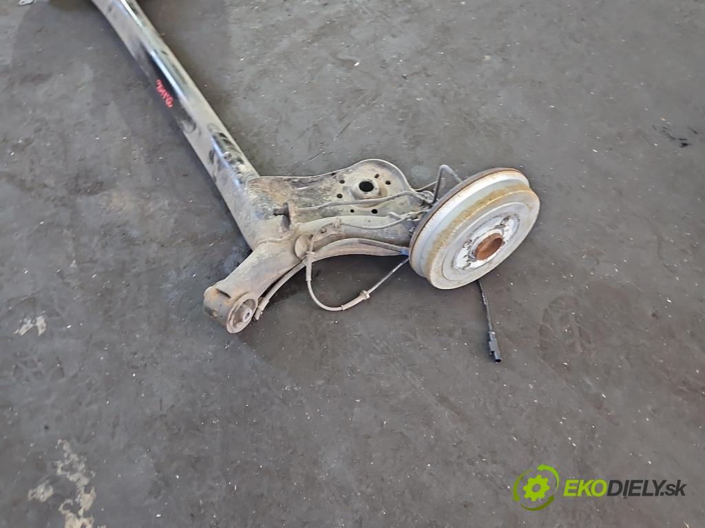 Toyota Aygo II 2014-2022 1.0 vvti 72 hp manual 53 kW 998 cm3 5- zadní výztuha  (Zadní výztuha)