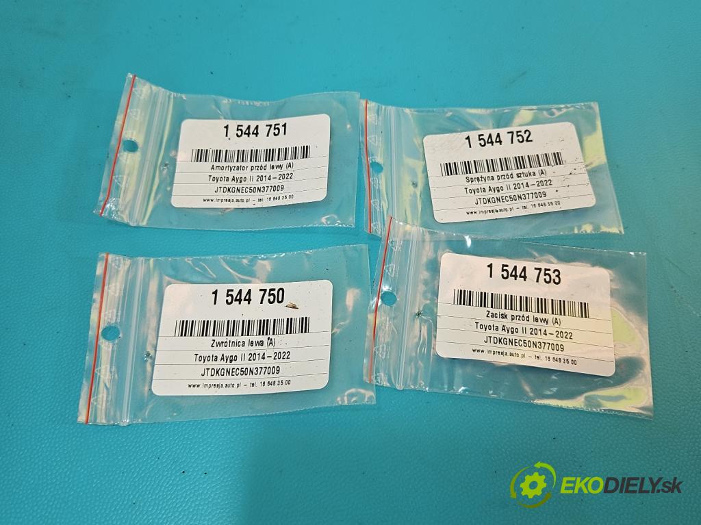 Toyota Aygo II 2014-2022 1.0 vvti 72 hp manual 53 kW 998 cm3 5- náboj levé  (Náboj kola)