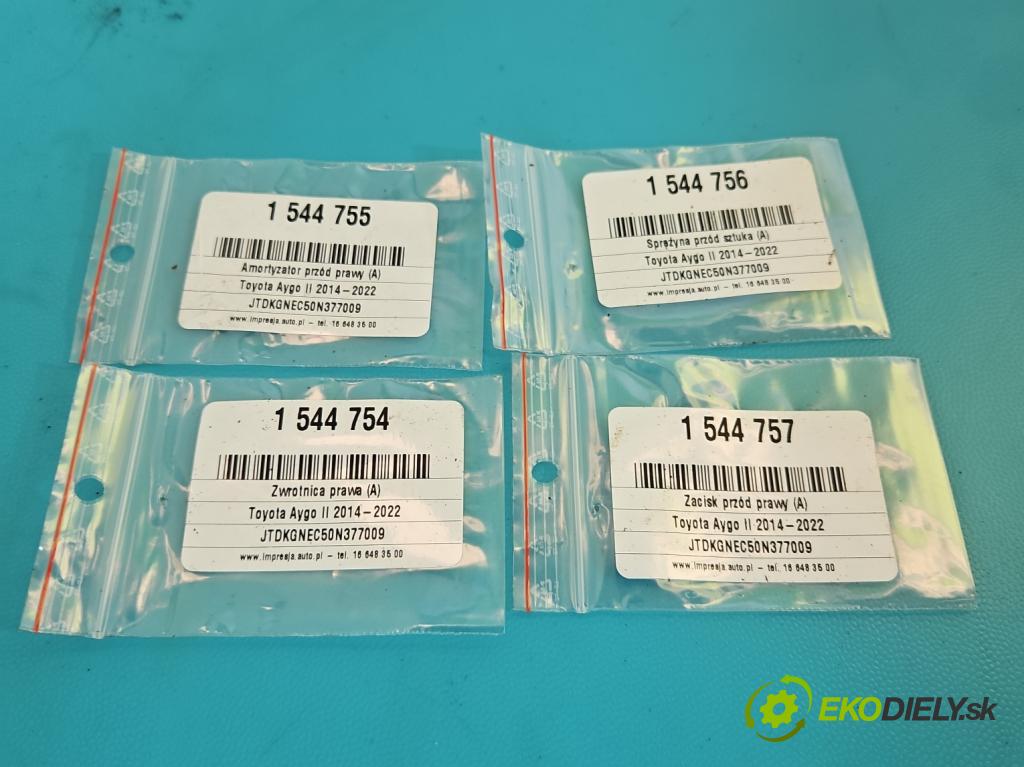 Toyota Aygo II 2014-2022 1.0 vvti 72 hp manual 53 kW 998 cm3 5- náboj pravé  (Náboj kola)