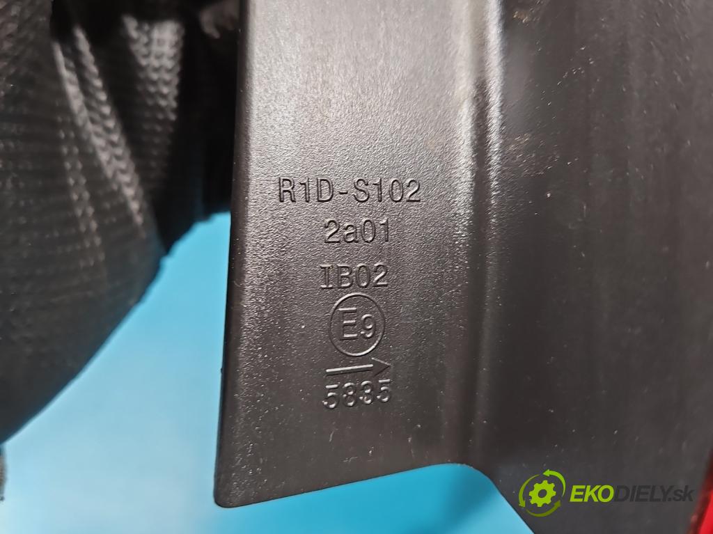 Seat Exeo 2.0 tdi 143 HP manual 105 kW 1968 cm3 5- svetlo / reflektor zadné pravé 3R9945096A (Kľučka dverí ostatné)