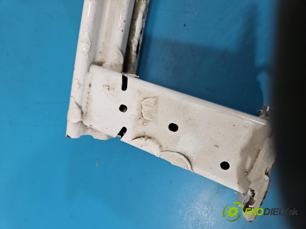 Skoda Kamiq 1.0 TSI 110 HP automatic 81 kW 999 cm3 5- výstuha nárazník zadné