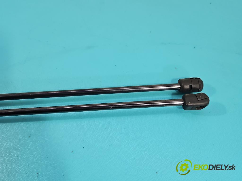 Skoda Kamiq 1.0 TSI 110 hp automatic 81 kW 999 cm3 5- kufrových dveří komplet 658827550B