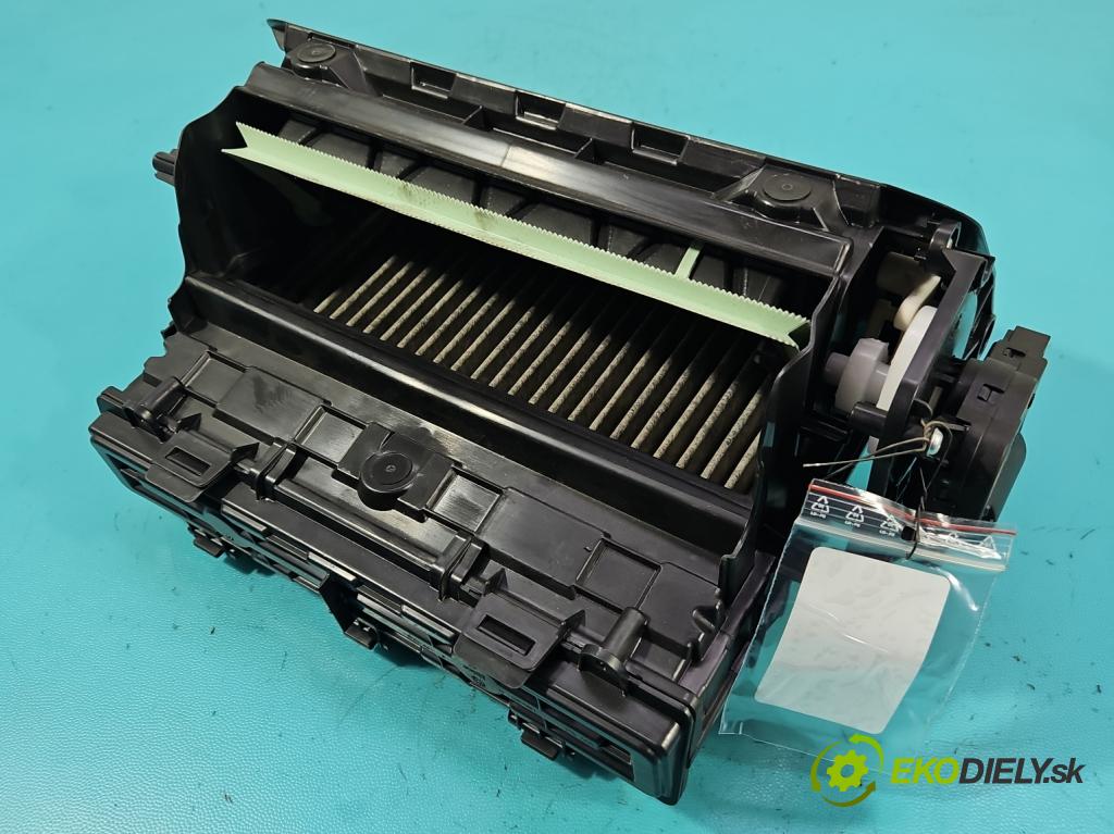 Skoda Kamiq 1.0 TSI 110 HP automatic 81 kW 999 cm3 5- obal 2Q0907511F