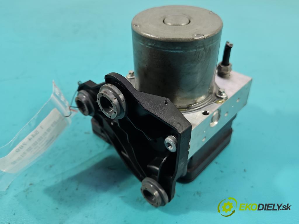 Skoda Kamiq 1.0 TSI 110 hp automatic 81 kW 999 cm3 5- čerpadlo abs 2Q0614517AP (Pumpa ABS)