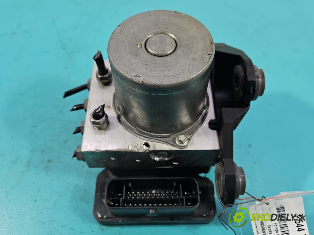 Skoda Kamiq 1.0 TSI 110 hp automatic 81 kW 999 cm3 5- čerpadlo abs 2Q0614517AP (Pumpa ABS)