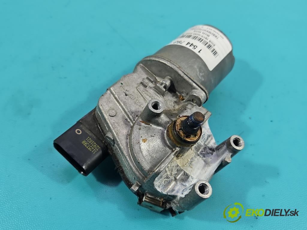 Skoda Kamiq 1.0 TSI 110 HP automatic 81 kW 999 cm3 5- motor stieračov predné 039024360A