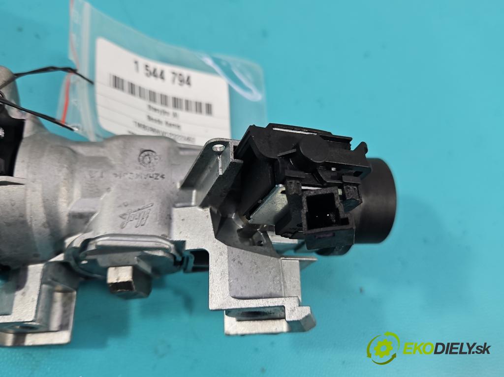 Skoda Kamiq 1.0 TSI 110 HP automatic 81 kW 999 cm3 5- Spínačka 5Q1905865A (Spínacia skrinka)