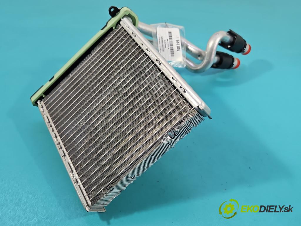 Skoda Kamiq 1.0 TSI 110 hp automatic 81 kW 999 cm3 5- radiátor 2Q1819031 (Radiátor topení)