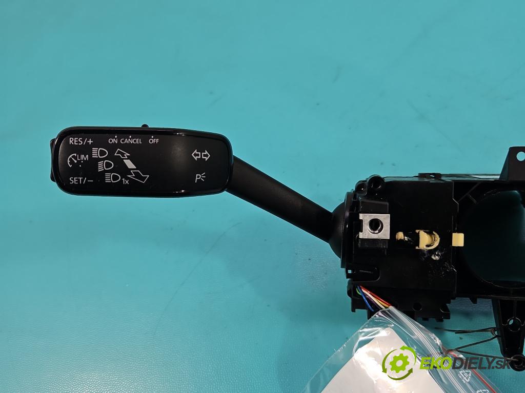 Skoda Kamiq 1.0 TSI 110 HP automatic 81 kW 999 cm3 5- prepínač komplex: 2Q1953507AC (Prepínacie páčky pod volantom)