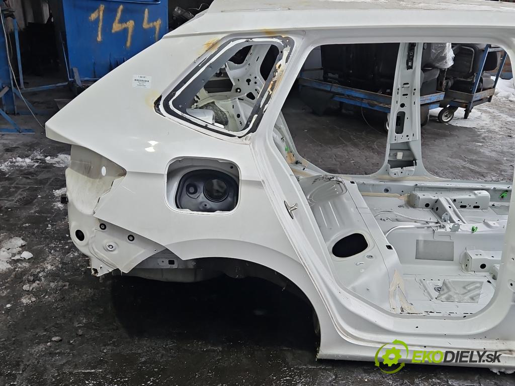 Skoda Kamiq 1.0 TSI 110 hp automatic 81 kW 999 cm3 5- blatnik zadní pravý 