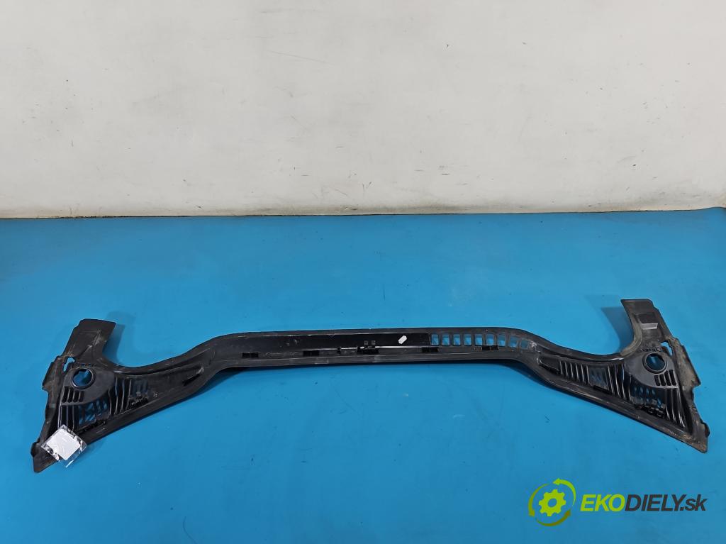 Citroen C5 II 2008-2017 1.6 hdi 114 hp automatic 84 kW 1560 cm3 4- torpédo 9681057880 (Plast pod čelním sklem)