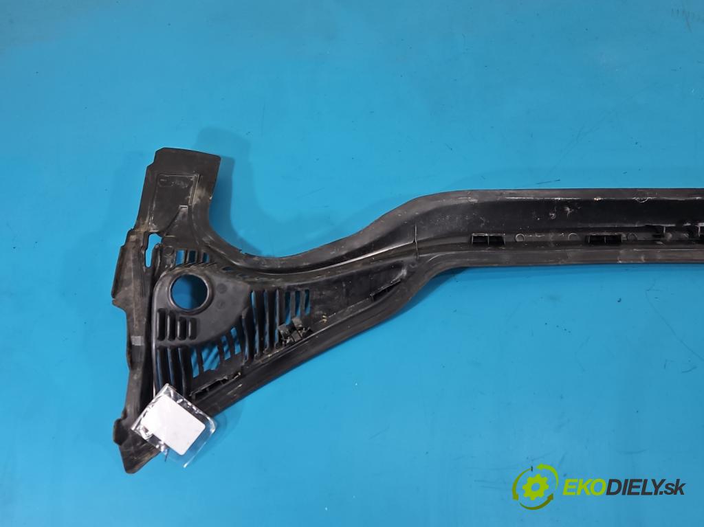 Citroen C5 II 2008-2017 1.6 hdi 114 hp automatic 84 kW 1560 cm3 4- torpédo 9681057880 (Plast pod čelním sklem)