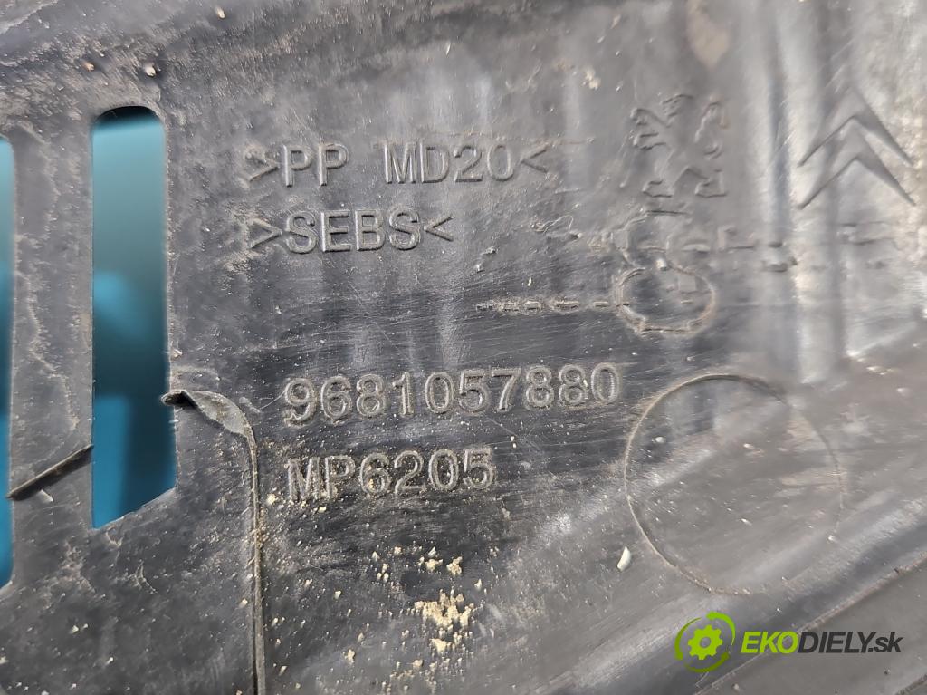 Citroen C5 II 2008-2017 1.6 hdi 114 hp automatic 84 kW 1560 cm3 4- torpédo 9681057880 (Plast pod čelním sklem)