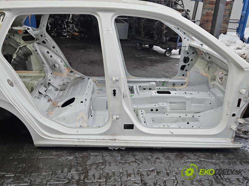 Skoda Kamiq 1.0 TSI 110 hp automatic 81 kW 999 cm3 5- práh pravý  (Karoserie ostatní)