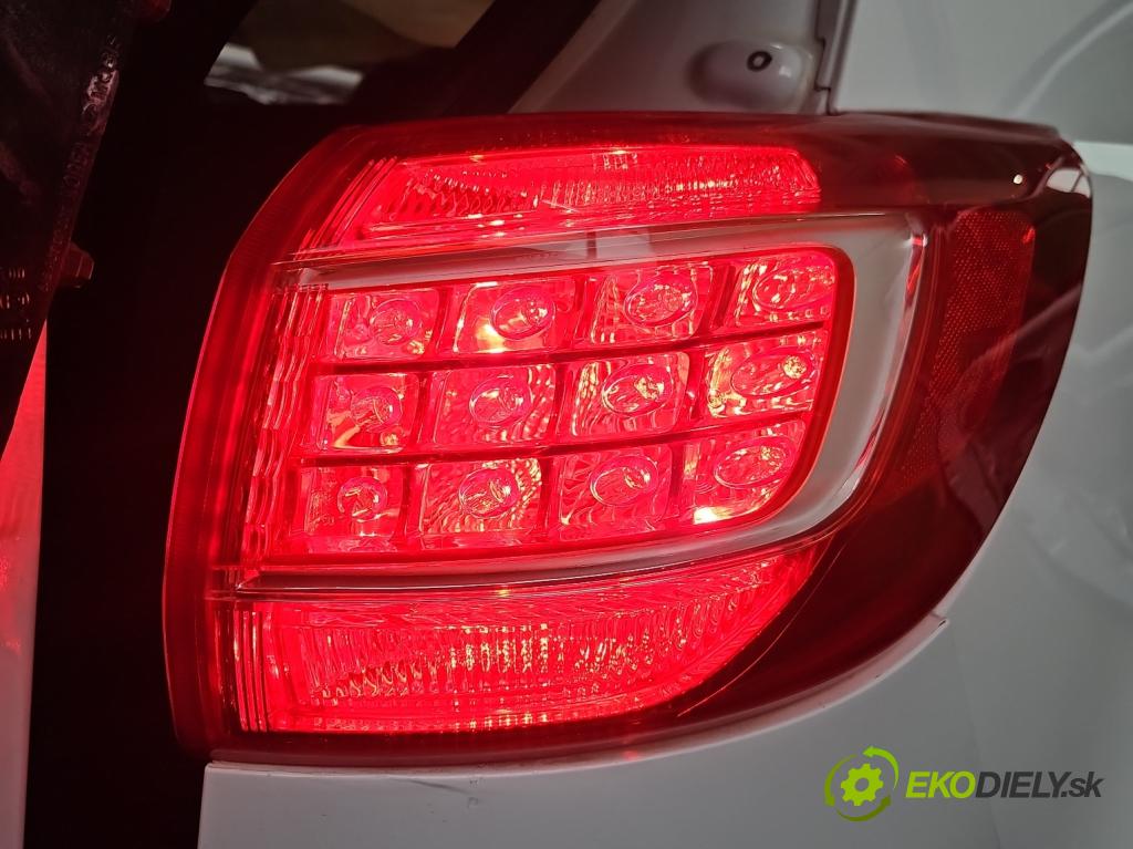 Kia Sportage III 2010-2015 2.0 crdi 184hp automatic 135 kW 1995 cm3 5- svetlo / reflektor zadné pravé  (Kľučka dverí ostatné)