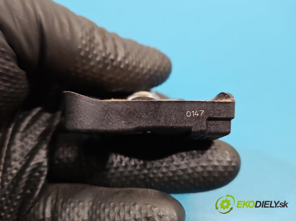 Suzuki Vitara II 2015- 1.6 16V 120 HP manual 88 kW 1586 cm3 5- snímač tlak: pneumatika 43130-61M00 (Snímač tlaku v pneumatike)