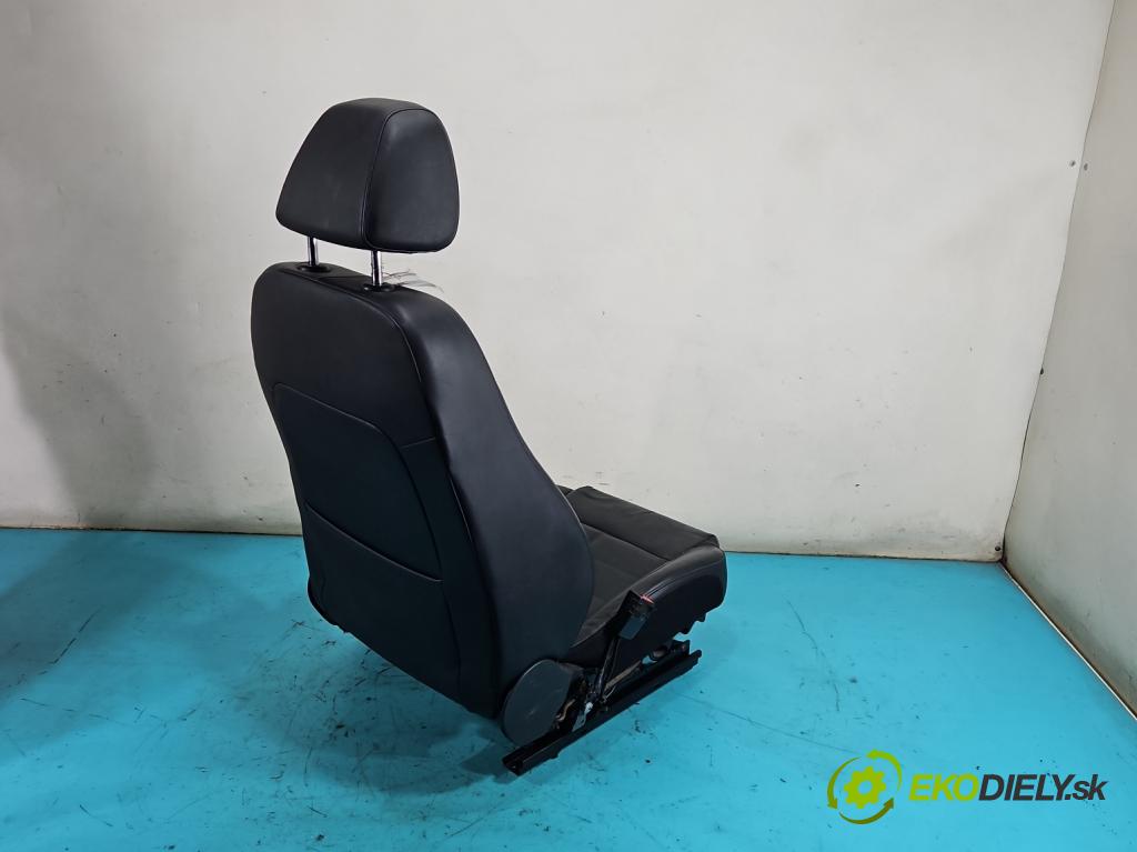 Seat Exeo 2.0 tdi 143 HP manual 105 kW 1968 cm3 5- sedačke: komplet