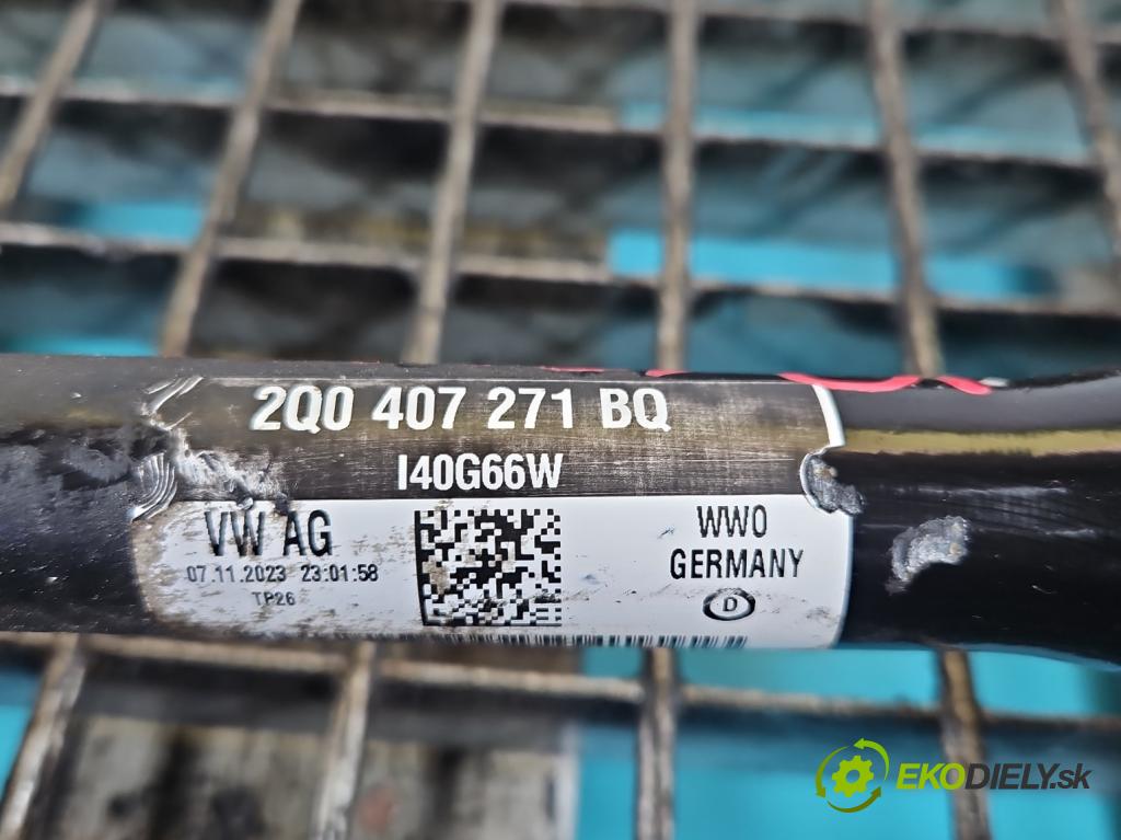 Skoda Kamiq 1.0 TSI 110 HP automatic 81 kW 999 cm3 5- poloos predné ľavé 2Q0407271BQ