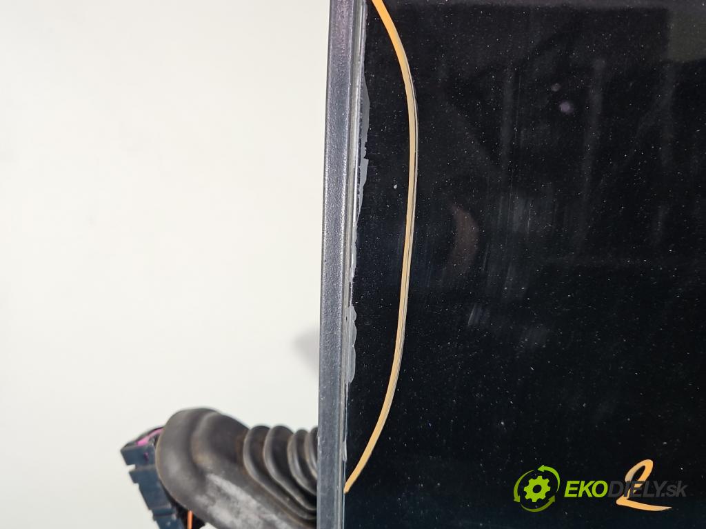 Seat Exeo 2.0 tdi 143 HP manual 105 kW 1968 cm3 5- dvere predné ľavé (Kľučka dverí ostatné)