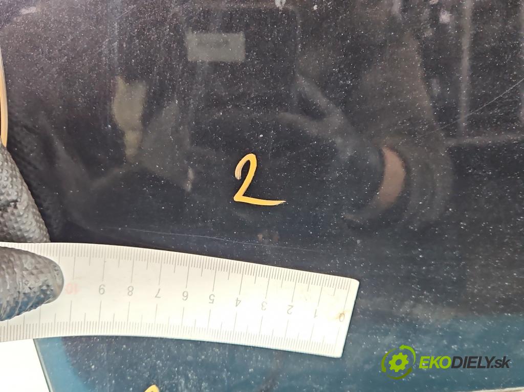 Seat Exeo 2.0 tdi 143 HP manual 105 kW 1968 cm3 5- dvere predné ľavé (Kľučka dverí ostatné)